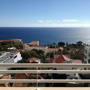 lido-funchal-tourist-two-bedroom-apartment.madeira-islandshotels.com/